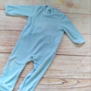 Vertbaudet pale green velour footed sleeper sz 18m